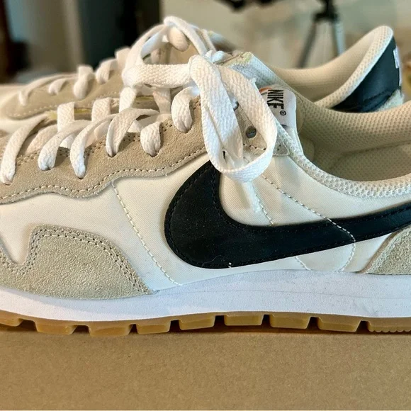 Nike Men’s Air Pegasus 83 - Picture 2 of 7